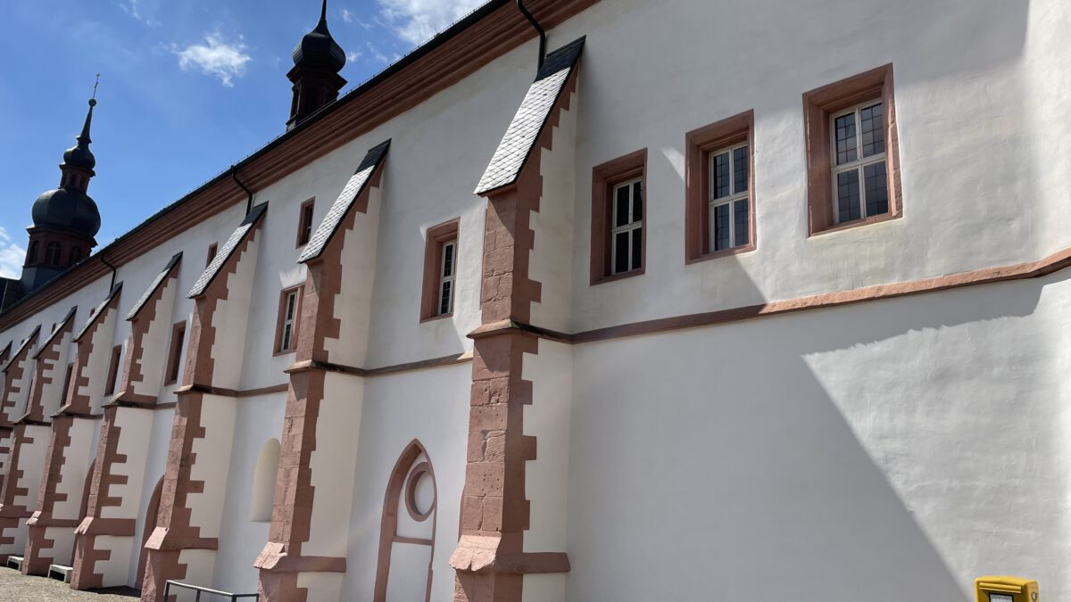 Vom Burre der Mönche bis New Work: Die faszinierende Geschichte des Büros